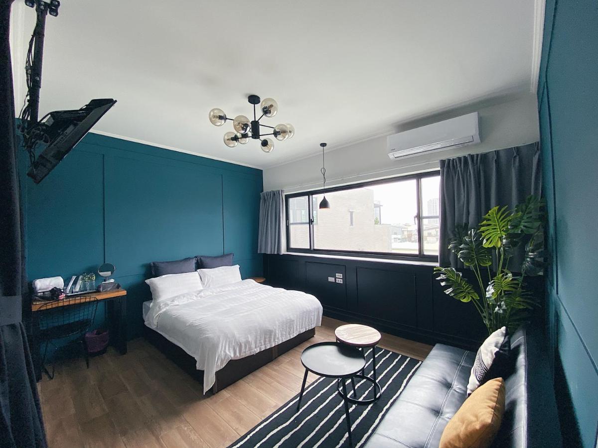 The Gatsby Apartment Тайнань Экстерьер фото