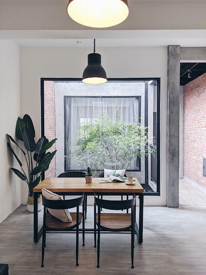 The Gatsby Apartment Тайнань Экстерьер фото